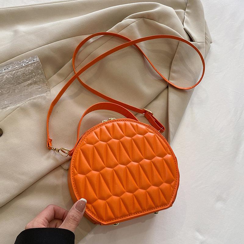 

Casual commuter bag women s 2025 spring new fashion simple niche design shoulder bag messenger bag solid color bag оранжевый