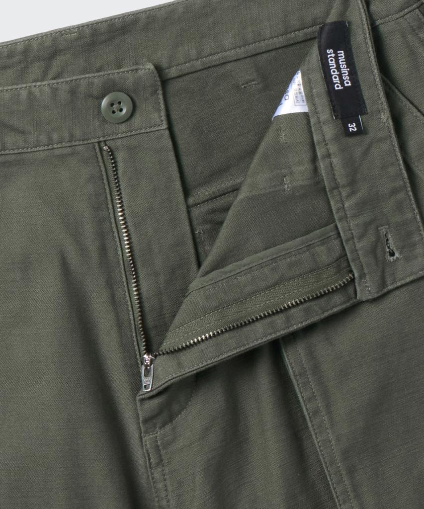 MUSINSA STANDARD Back Satin Bellows Pocket Fatigue Pants [Khaki]