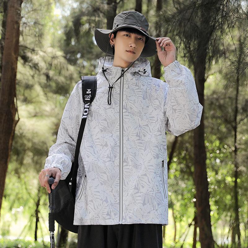Unisex Windproof Hooded Jacket for Spring & Autumn - Loose Fit for Outdoor Activities & Mountaineering