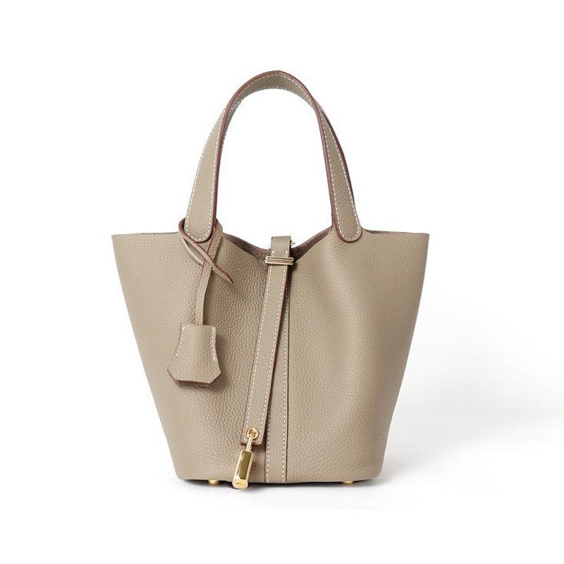 Women's Genuine Leather Bucket Bag Korean Niche Large Capacity Women's Bag High-end Feel Hot-selling Commuter Handbag