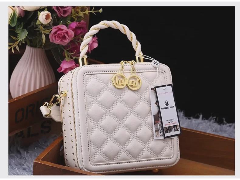 Yuhua Stone Retro Tofu Diamond Crossbody Bag - Small, Stylish, High-end Commuter.