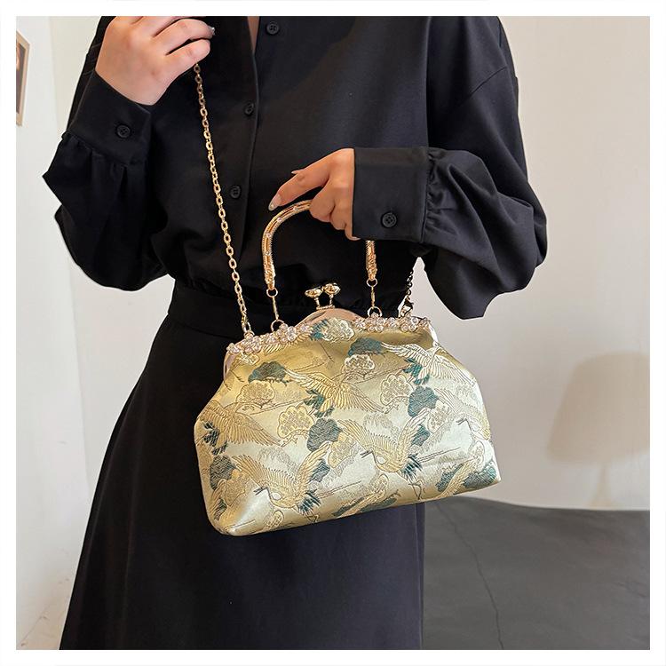 Neu Chinesischen stil shell tasche 2024 neue handtasche retro kran schulter tasche mit diamant kette