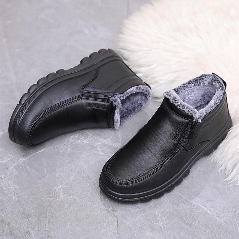 Men's Winter Velvet-Lined Non-Slip Soft Sole Boots for Middle-Aged and Elderly.