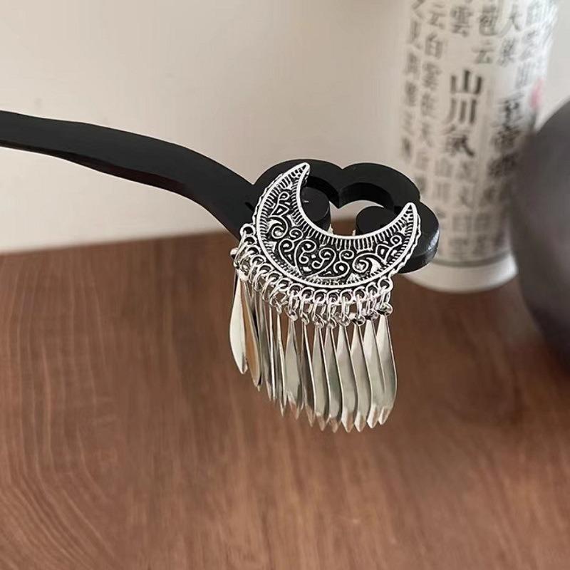 1pc Fashion Chinese Style Ancient Style Auspicious Moon Tassel Ladies Wooden Hairpin Hanfu Qipao Dished Hair Versatile Headwear