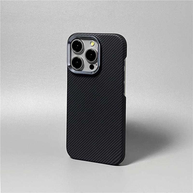 Kevlar Carbon Fiber Texture Magnetic Case for iPhone 17 Pro Max