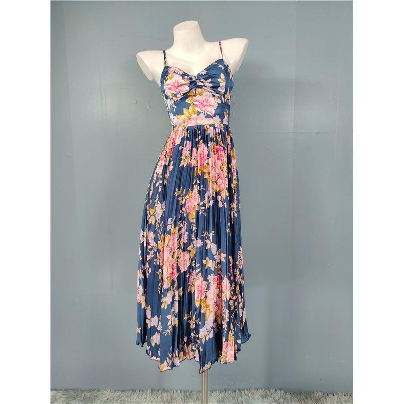 Foreign Trade Lu Home Sling Summer New Fashion Pleat Summer New Ins Style Big Hemline Vacation Personality Dress