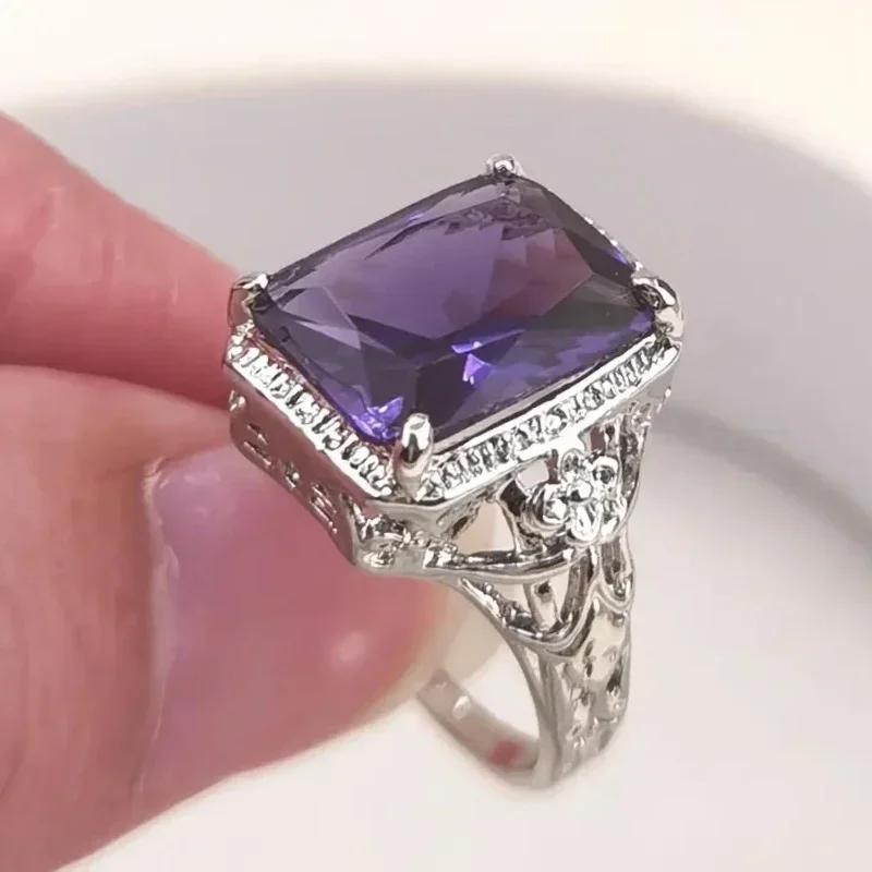 

Женское кольцо с фиолетовым кубическим цирконием и цветочным дизайном - Модный аксессуар для свадебной вечеринки в честь годовщины 9