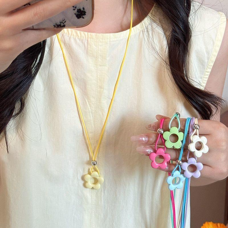 Flower Charm Necklace Hollow Flower Pendant Necklace With Adjustable Knot Resin Material Perfect For Wedding Dropship