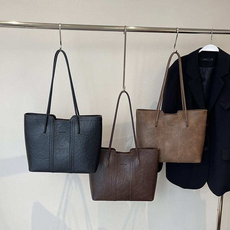 New Large Bag Women's Fashion Versatile Shoulder Underarm Bag Commuter Tote Bag Portable Large-capacity Women's Bag