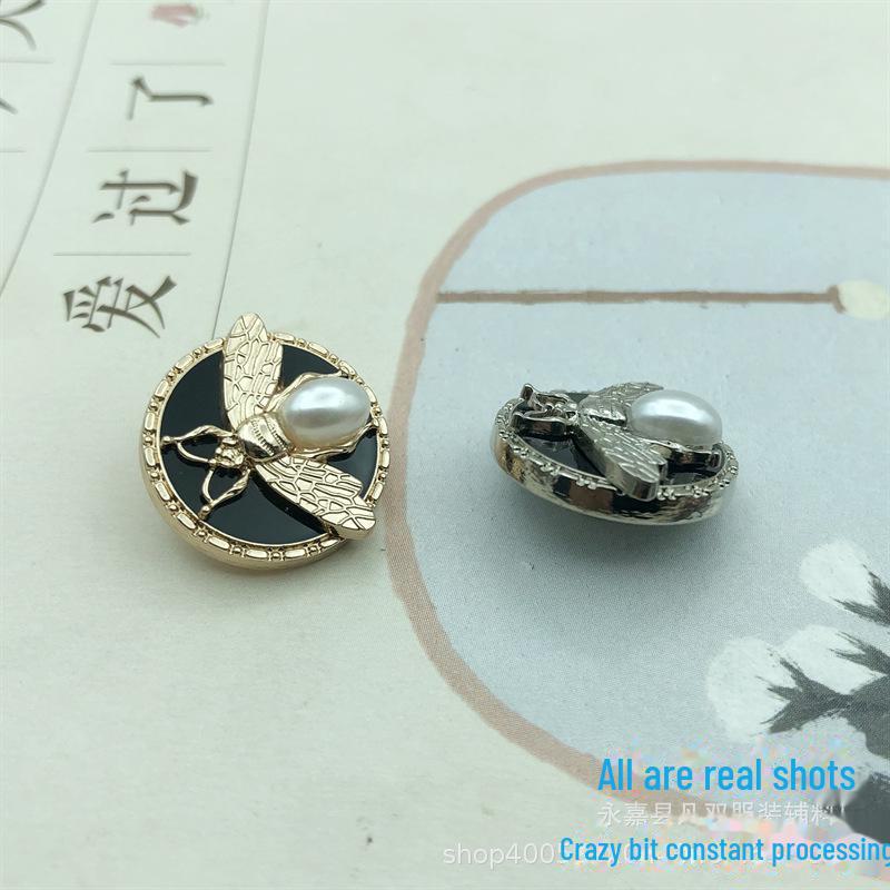 Exquisite Bee and Pearl Metal Button - 3D Fragrance Style Clothing Decoration