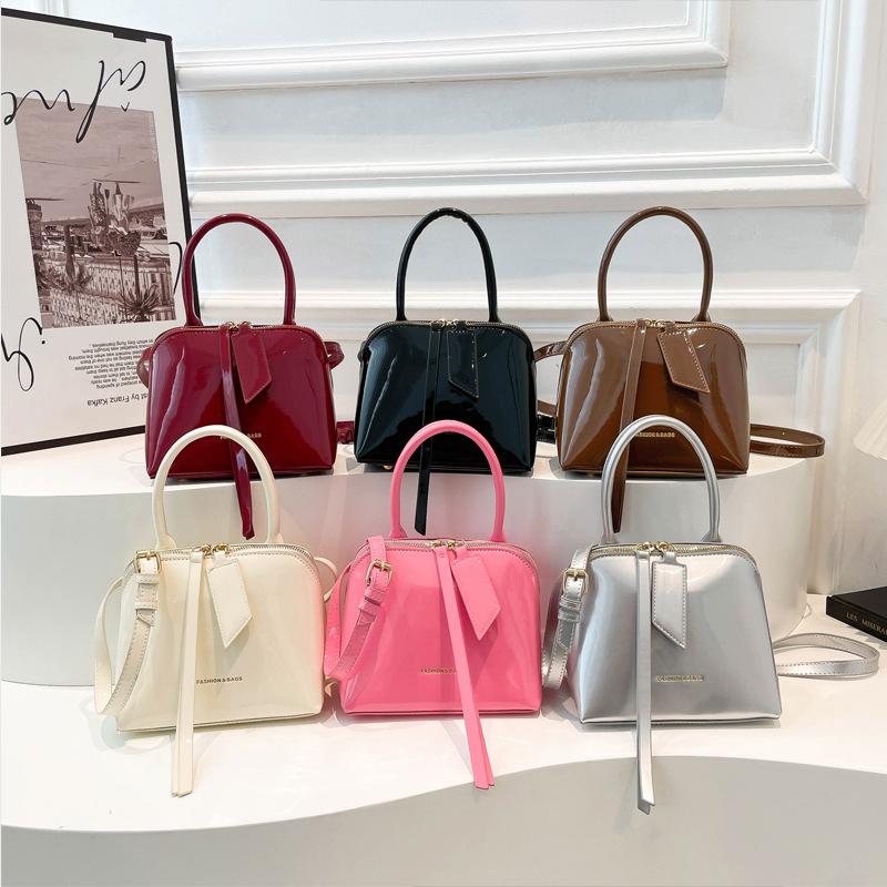 Handbag: Fashionable Commuter Bag, Single Shoulder Strap Crossbody Bag, Shell Bag