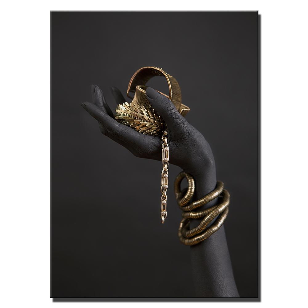 

Рука черной женщины с золотыми украшениями, настенные картины на холсте, плакаты и принты, принты в стиле поп-арт, украшение стены 50x75cm