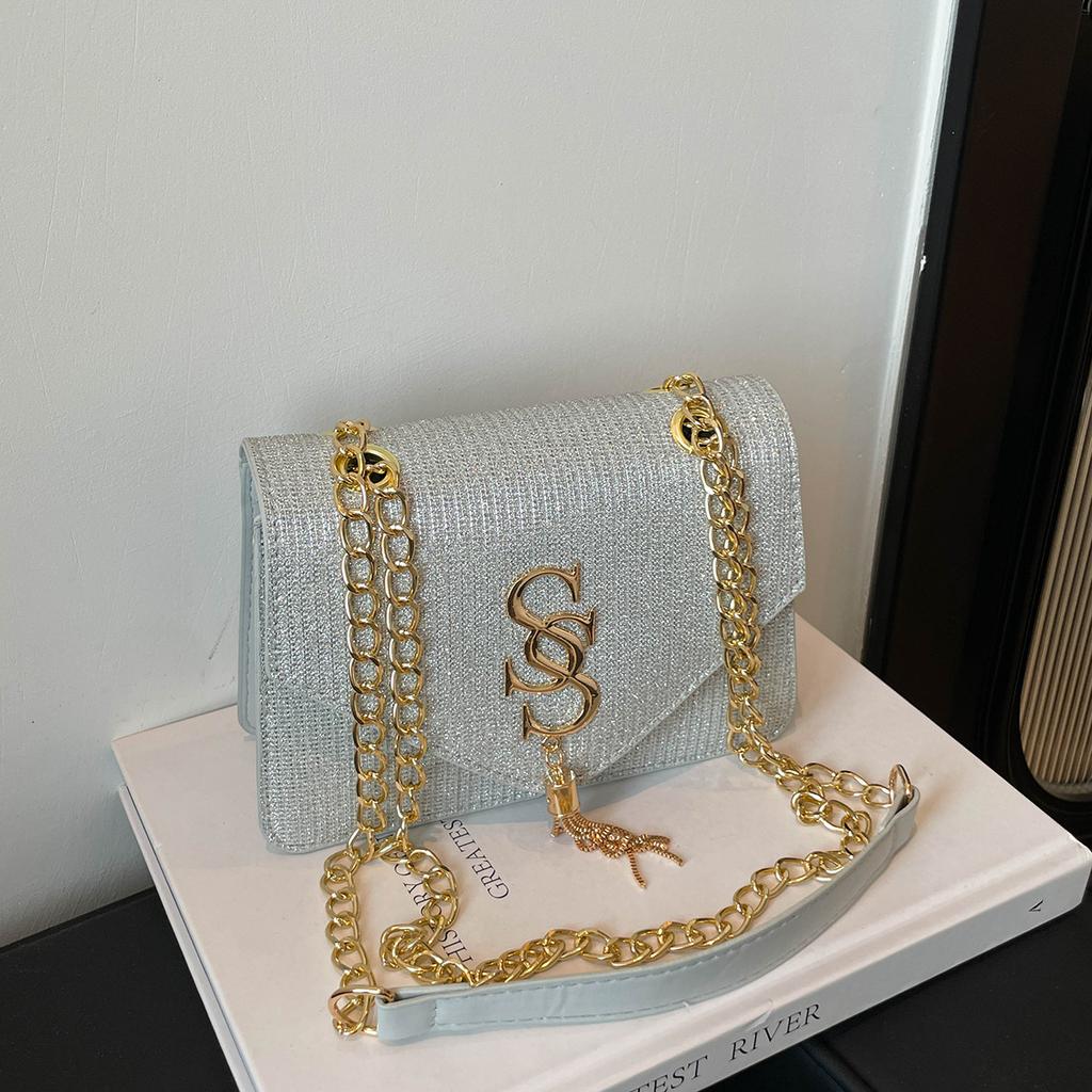 Leichter Luxus-Kettenbeutel Damen vielseitig Buchstabe Fransen Schultertasche Textur ausländischer Stil Koreanische Nische Trend Umhängetasche