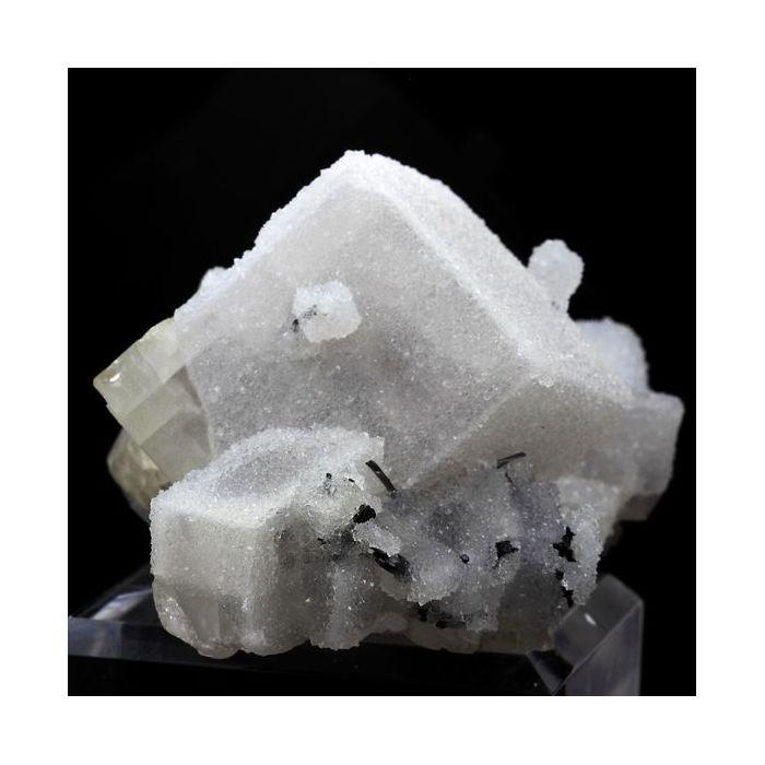 Pierres et Minéraux. Baryte, Quartz, Stibnite. 1547.0 ct. Murray mine, Elko Co., Nevada, USA.