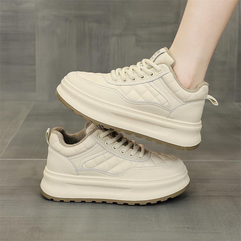 Thick-soled heightened piled thickened board shoes New autumn and winter sports dad shoes