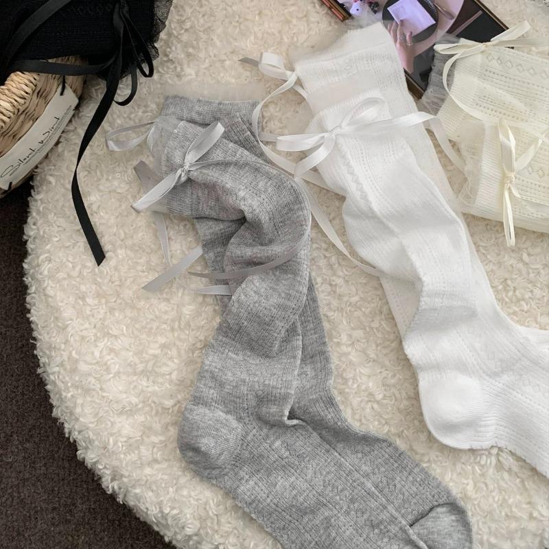 Short-sleeved Summer Lightweight Stockings for Women with Bow Ribbons At The Back of The Heel - A Sweet Long Stocking.