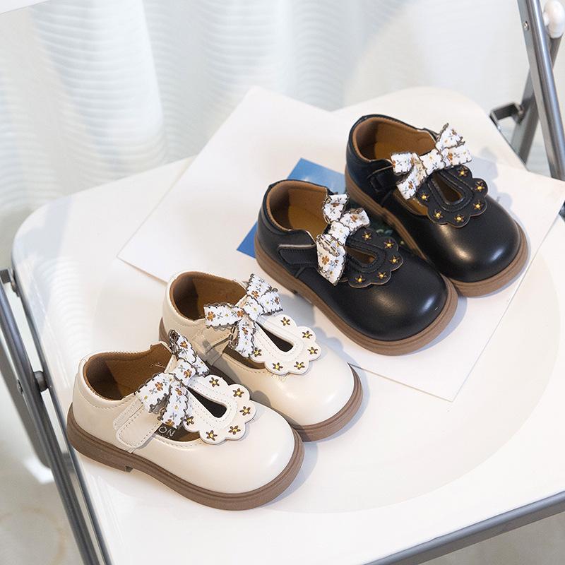 New Spring and Autumn Fashion Lace Girls Comfortable Soft-soled Leather Shoes