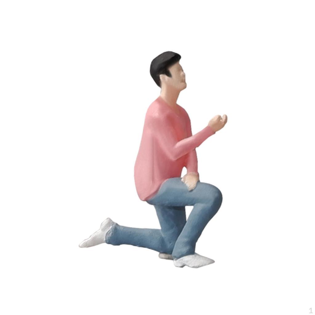 1/64 Figure Tiny People Proposal Scene Movie Character Miniature Model Resin Doll Handpainted for