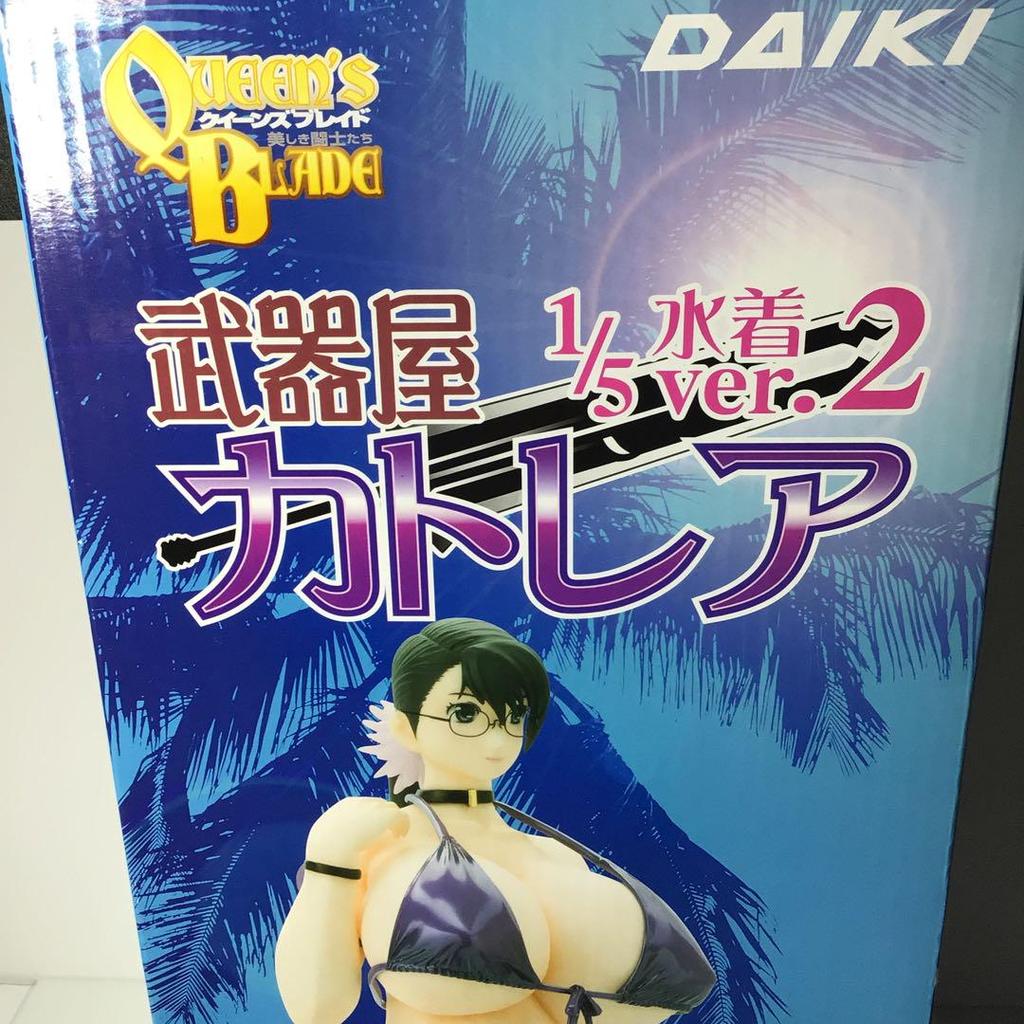 [USED] Extremely rare item Queen's Blade Weapon Shop Cattleya 1/5 scale white swimsuit ver.