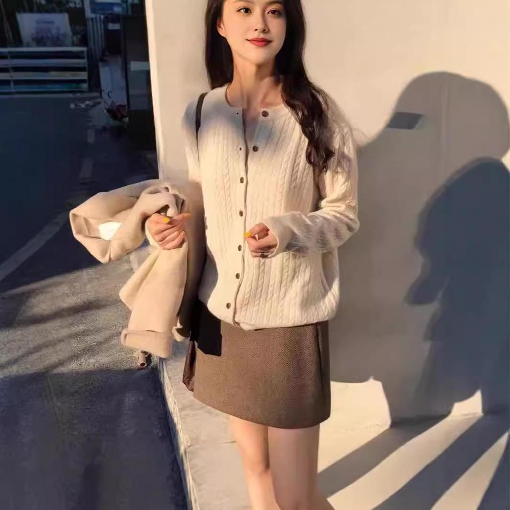 Women's Round Neck Fashion Short Knitted Wool Cardigan Sweater - Perfect with Skirts or As a Shawl-Style Outerwear