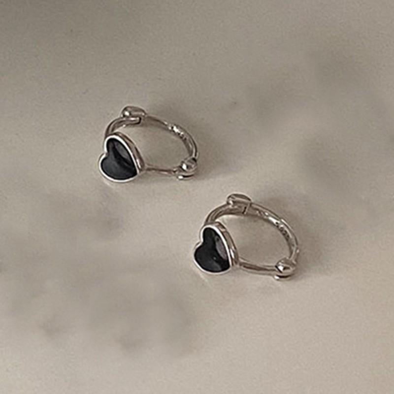 Women's Luxury Textured Metal Hoop Earrings - Versatile Niche Design