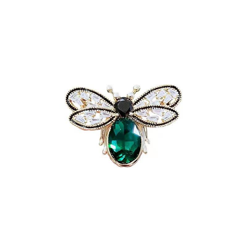 Korean Fashion Temperament Green Crystal Bee Brooch High Sense Suit Cardigan Corsage Accessories Anti-Light Pin Women