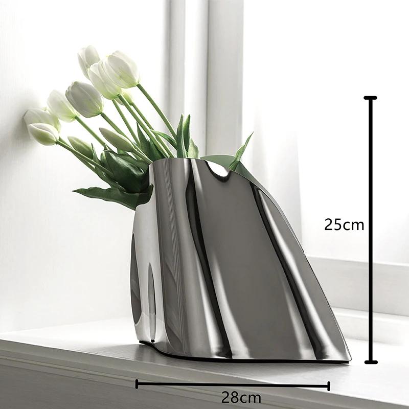 

Nordic Luxury Stainless steel Ice Bucket Designer Vase Premium Champagne Bucket for Bar Home Decoration Restaurant Party