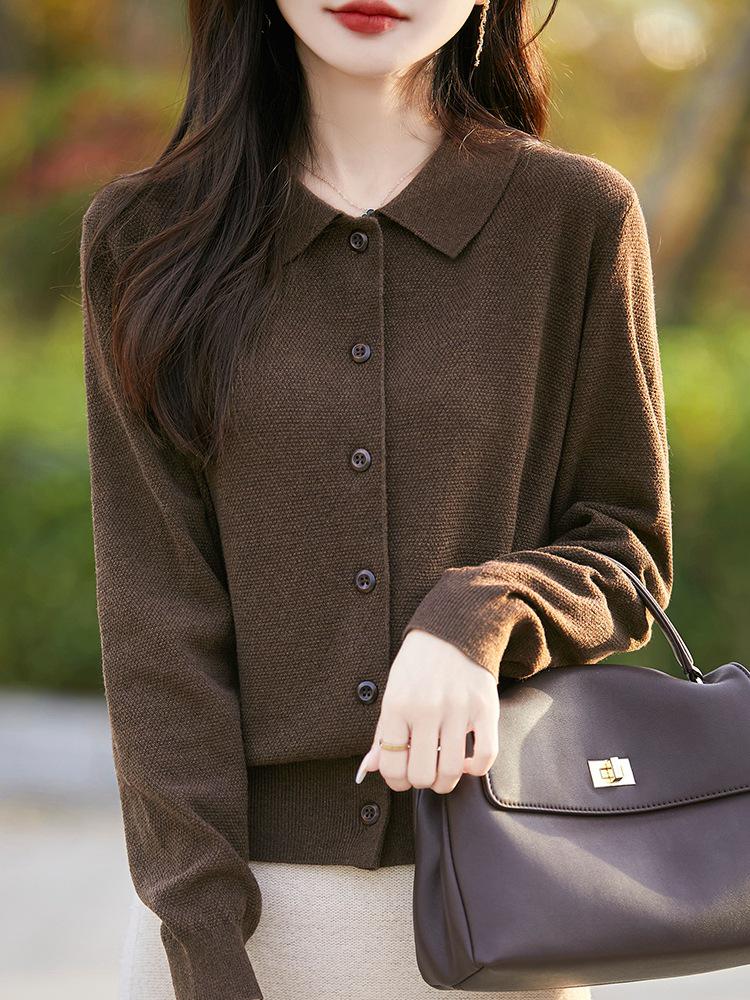 Osmanthus Stitch Doll Collar Cardigan: Sweet, Retro, Age-Defying Knit for Spring and Autumn.