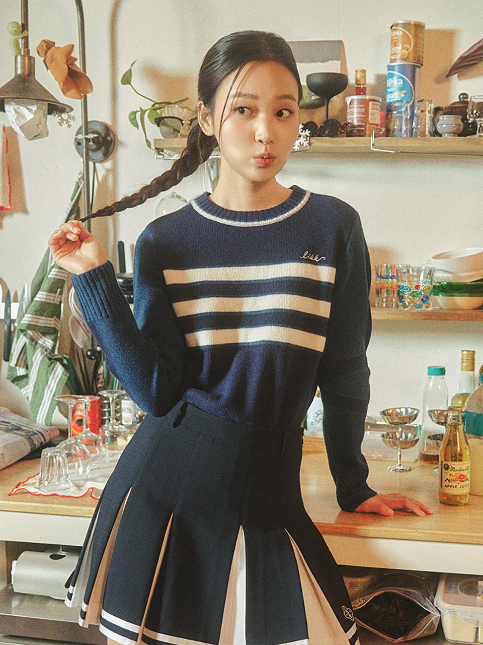 Rick Striped Color Block Wool Blend Round Knit (Navy) Navy/S