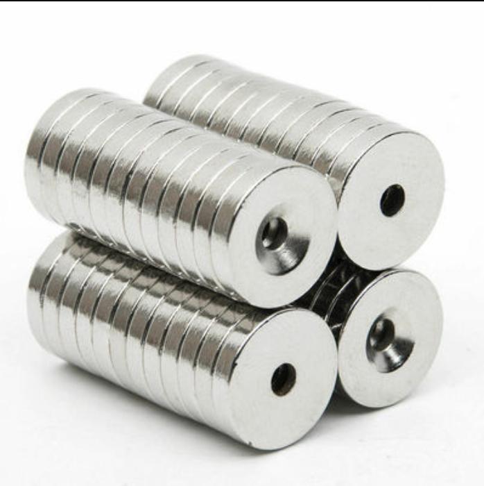 5/10/20/50 Stück 15x5 15x3 15x4 20x5 12x5 12x3 Loch 4 mm N35 NdFeB versenkter runder Magnet superstarker permanenter Seltenerdmagnet