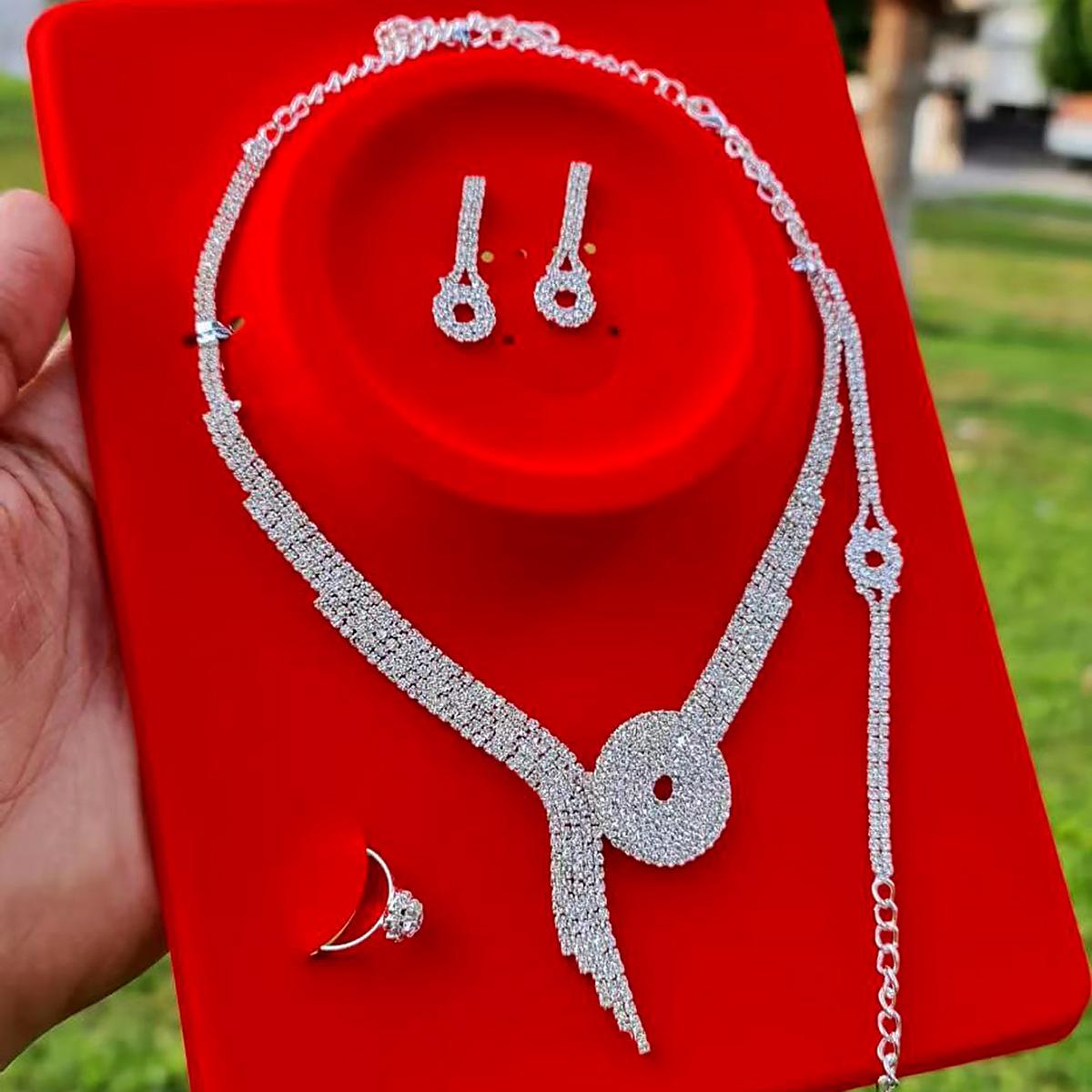 

Европейский и американский набор из 4 предметов: ожерелье и серьги со стразами, свадебный комплект для невесты