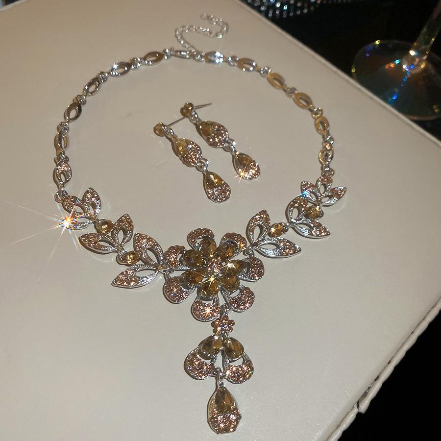 Retro Rhinestone Flower Tassel Earring & Necklace Set with Geometric Clavicle Chain