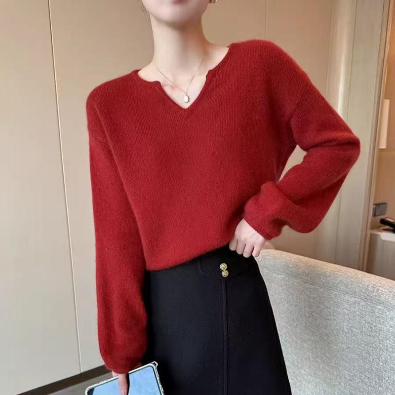Women's Early Autumn Red V-Neck Cashmere Sweater with French-Style Bubble Sleeves - Loose, Short, Wool Pullover
