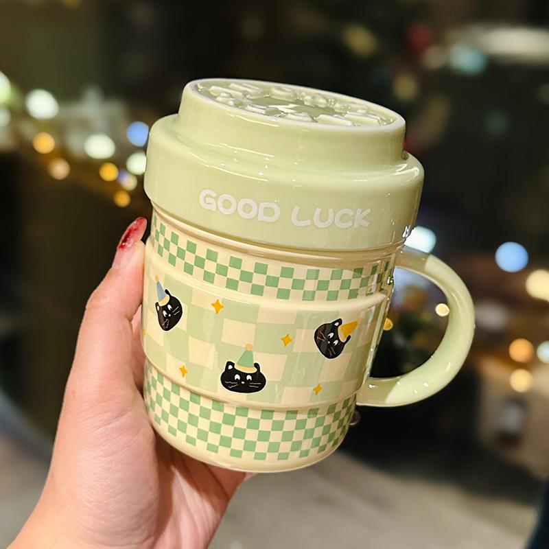 

Koai Katong Black Cat Mug with Lid Home Ceramic Breakfast Water Cup Student Dormitory Milk Cup As A Souvenir 420ml