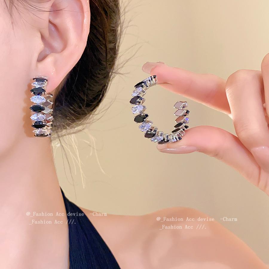 European and American zircon water drop-shaped open necklace women's light luxury niche neck chain high-end fashion collar jewelry women