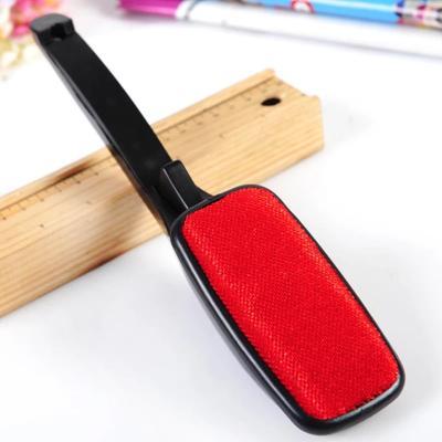 Pomůcky na úklid – Čistící válečky a kartáče na oblečení