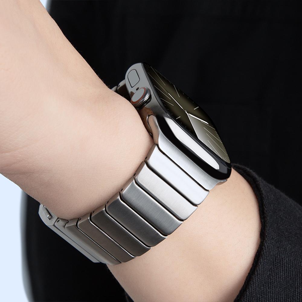 ULTRA Titanium Strap for Apple Watch Ultra 2 49mm Series 10 46mm Magnetic Link Bracelet for Iwatch 9 8 7 6 5 4 Se 45mm 44mm Band
