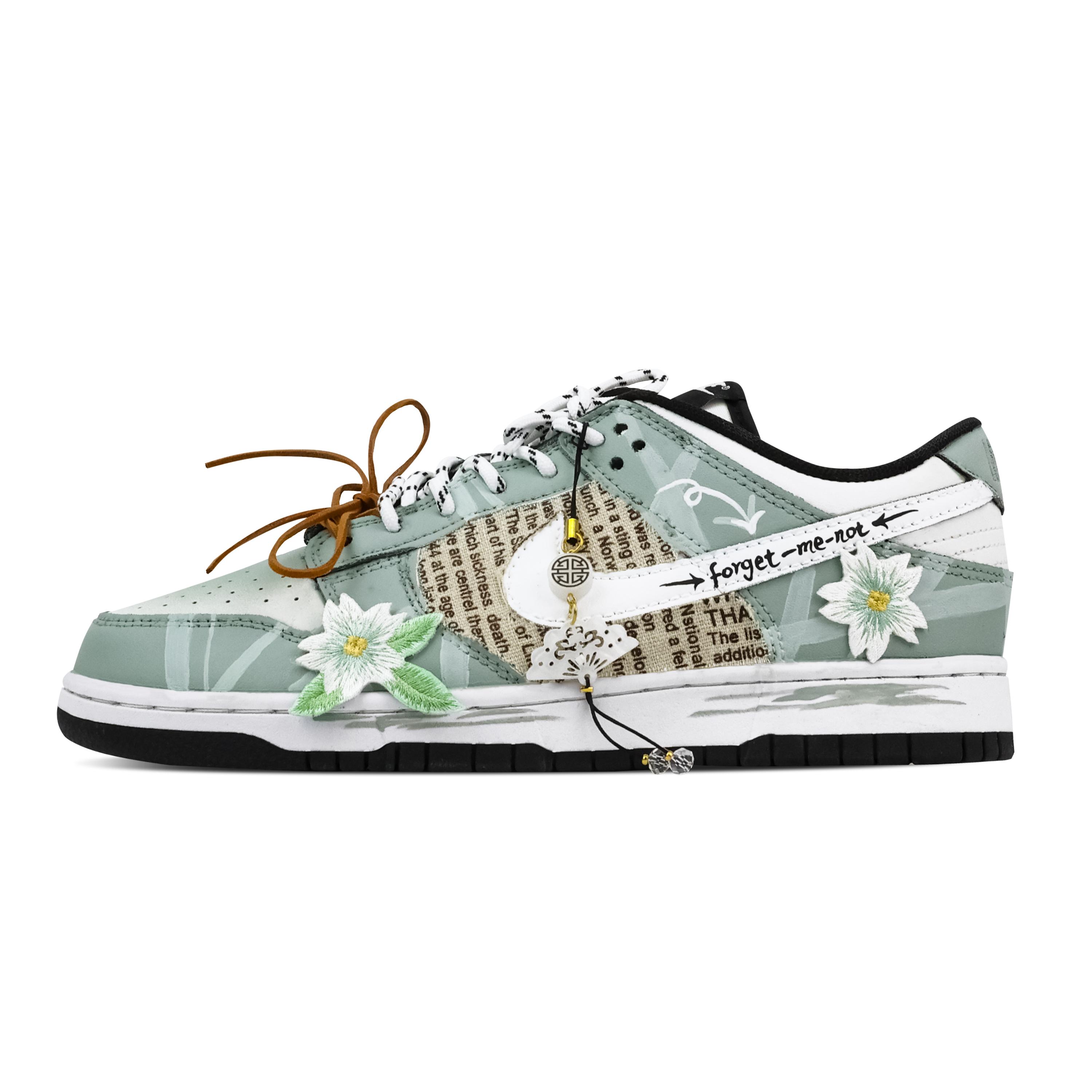 

Nike Dunk Soft Green Floral Trail Slip Resistant Abrasion Resistant Low top Skateboard Shoes Unisex Cyan HF5441-100(Team773-1) 42.5