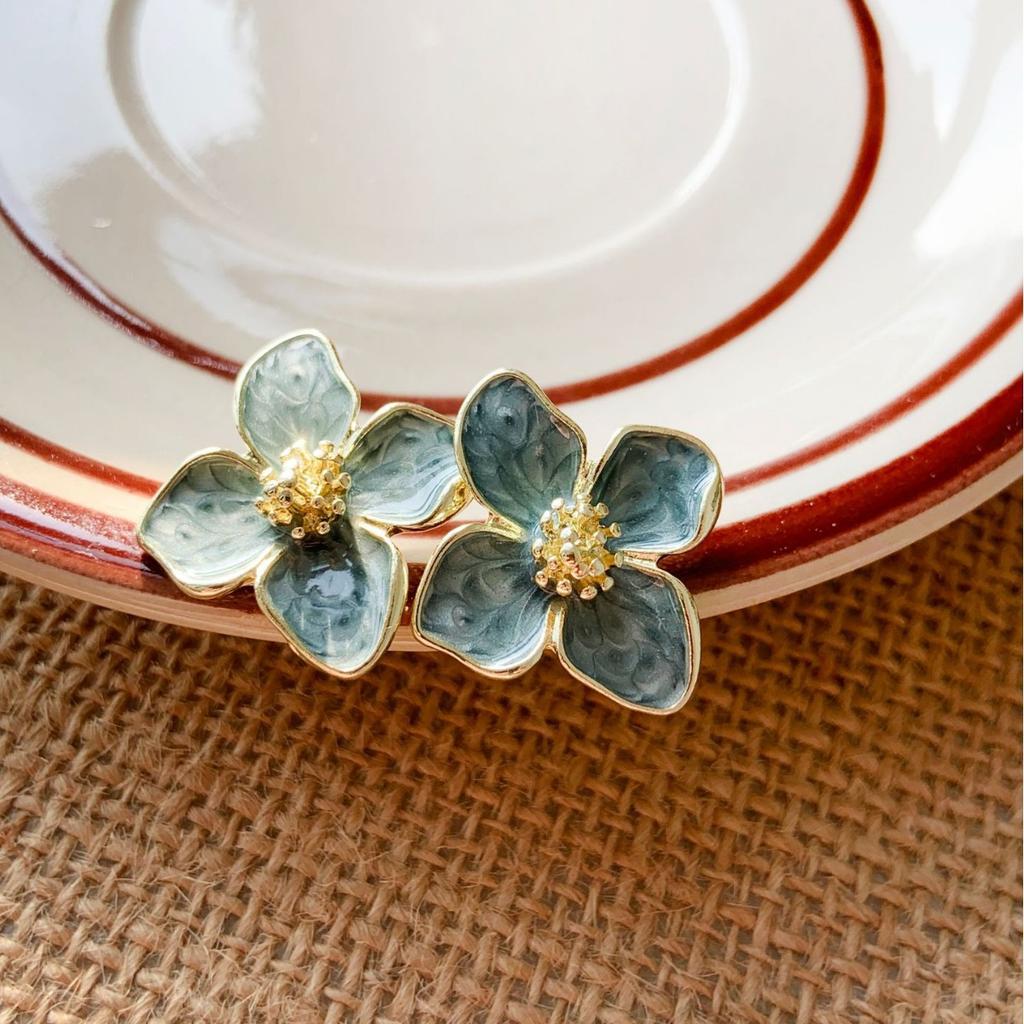 New in Enamel Flower Stud Earrings for Women Irregular Glaze Korean Fashion Floral Small Earrings Trendy New Jewelry