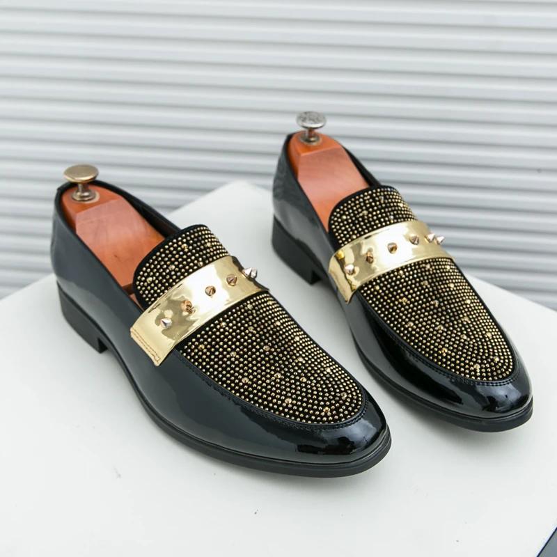 Fashion 2025 Crystal Diamond Tip Business Dress Men Leather Shoes Men's Loafers Tênis Masculino Casual Driving Luxury Designer Zapatos