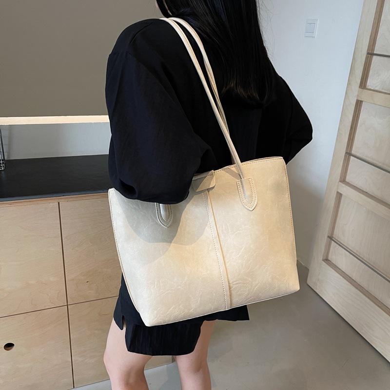 Retro large-capacity bag women's fashion new 2025 simple shoulder bag fashion premium tote bag