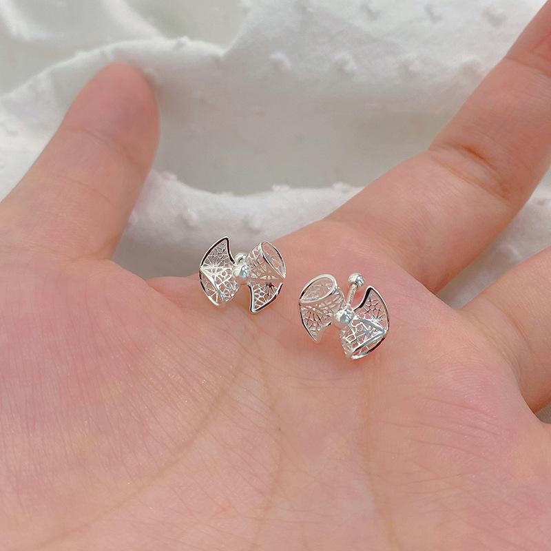 Bow Earrings Are Elegant, Pastoral Style, Pure and Simple and Unique Design Earrings for Girls
