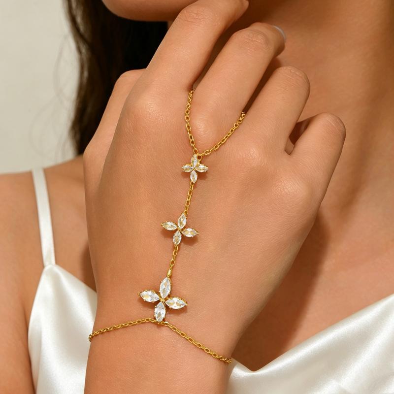 Popular four-leaf flower finger bracelet simple temperament women's zircon back chain fashion jewelry