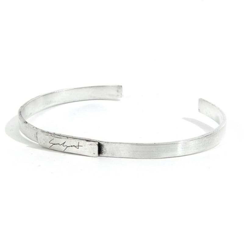 SEWNSWEN SEWN SWEN silver  HAMMERED PLATE LOGO BANGLE