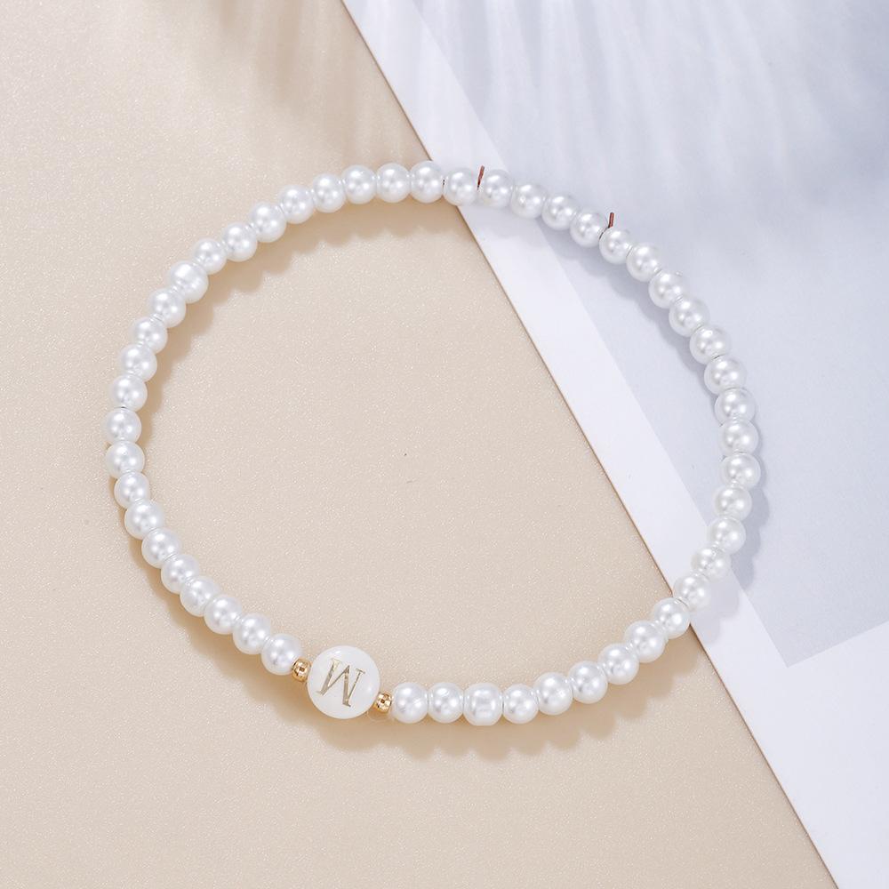 26 Alphabet Letter Shell Charm Artificial Pearl Bracelets Women Girl Charming Simulated Pearl Beads Wristband Bracelets Jewelry