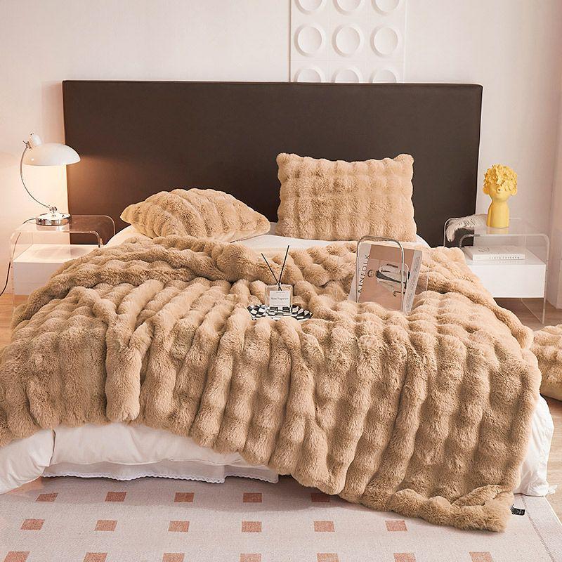 G5Z Thickened Warm Faux Fur Rabbit Fleece Blanket, Anti-Static Milk Velvet Throw for Sofa or Nap