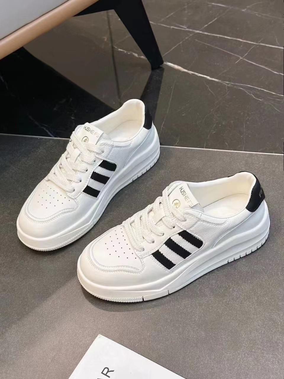 

Little white shoes women s spring new leather platform casual shoes versatile low-top panda shoes sports shoes student board shoes 35