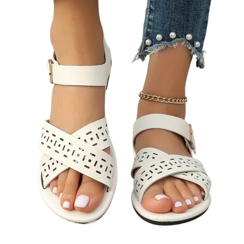 2024 heißer Verkauf frauen Schuhe Schnalle frauen Sandalen Mode Peep Toe Casual Sandalen Frauen Sommer Plus Größe Flache sandalen