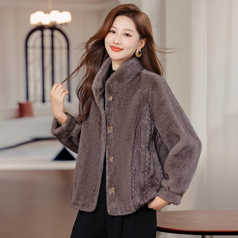 Elegant Mink Velvet Autumn/Winter Coat for Middle-Aged and Elderly Women
