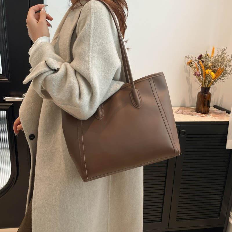 2026 Women's Korean Style Large Capacity Commuting Tote Bag, Versatile Fashionable Single Shoulder and Underarm Handbag